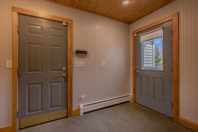 360 Mending Walls Road, Manchester, VT 05255