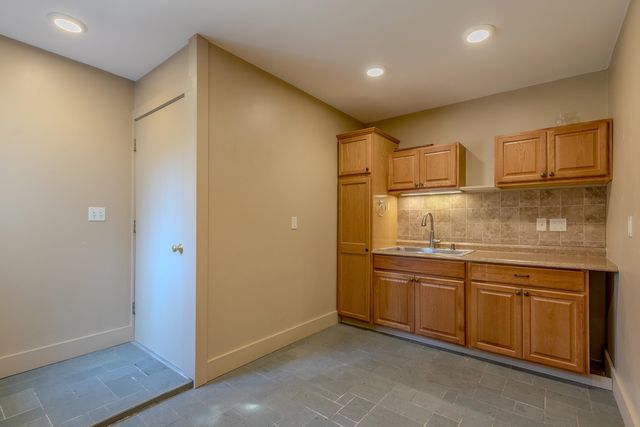 360 Mending Walls Road, Manchester, VT 05255