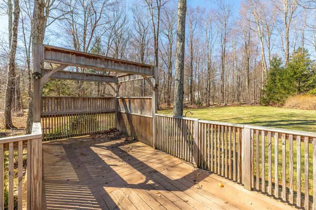 360 Mending Walls Road, Manchester, VT 05255