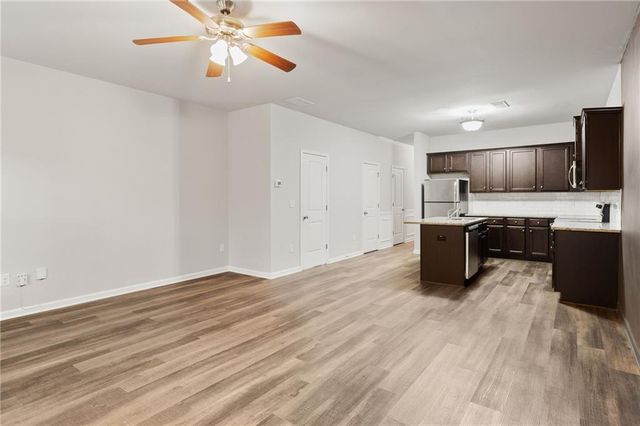 4497 Ravenwood Drive, Union City, GA 30291