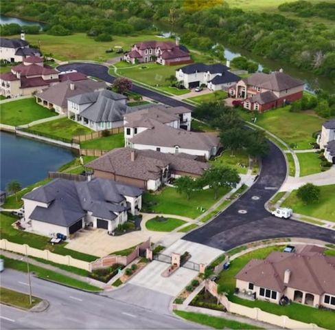 7650 Kings, Corpus Christi, TX 78413