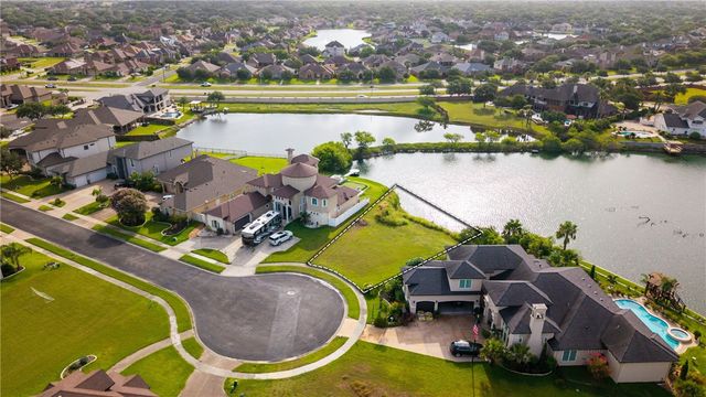 7650 Kings, Corpus Christi, TX 78413