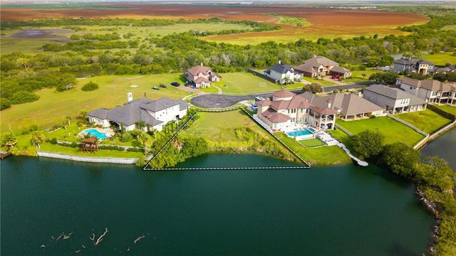 7650 Kings, Corpus Christi, TX 78413