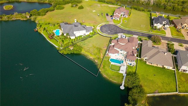 7650 Kings, Corpus Christi, TX 78413