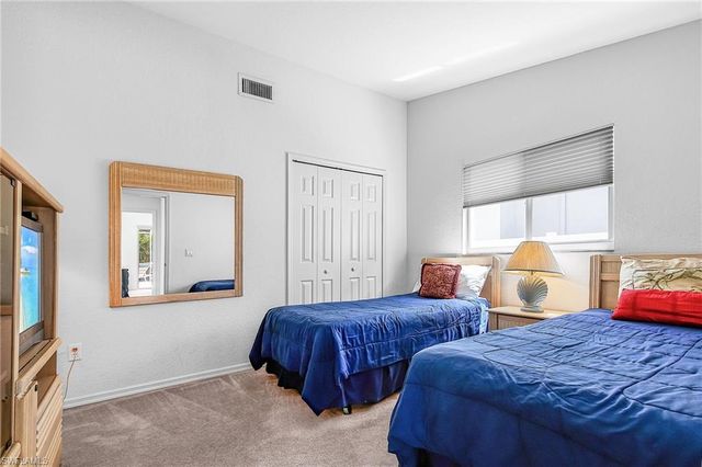 1432 Viking CT, Cape Coral, FL 33904