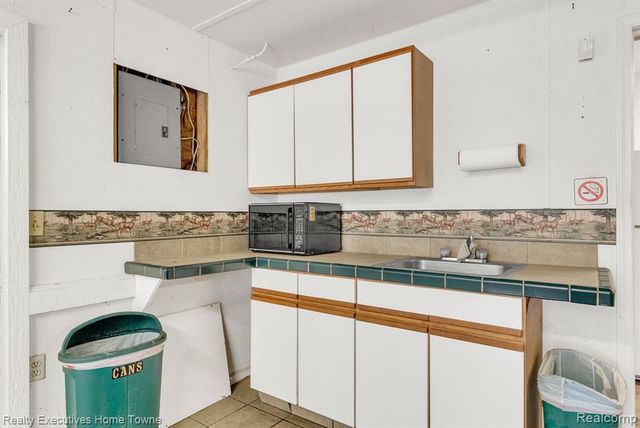 4280 Dove Road, Port Huron, MI 48060