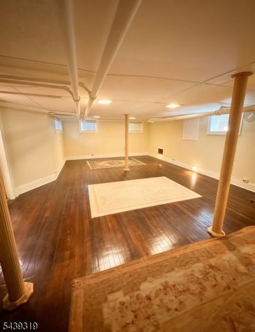 925 Bryant St, Rahway City, NJ 07065