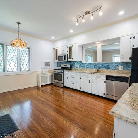 925 Bryant St, Rahway City, NJ 07065
