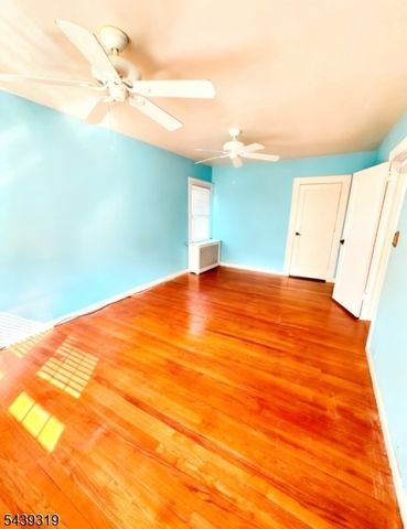 925 Bryant St, Rahway City, NJ 07065