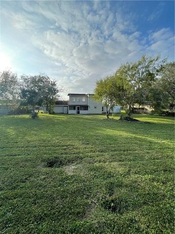 411 Rolling Acres Dr, Corpus Christi, TX 78410