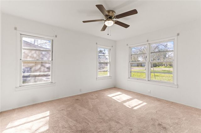 411 Rolling Acres Dr, Corpus Christi, TX 78410