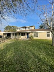 411 Rolling Acres Dr, Corpus Christi, TX 78410