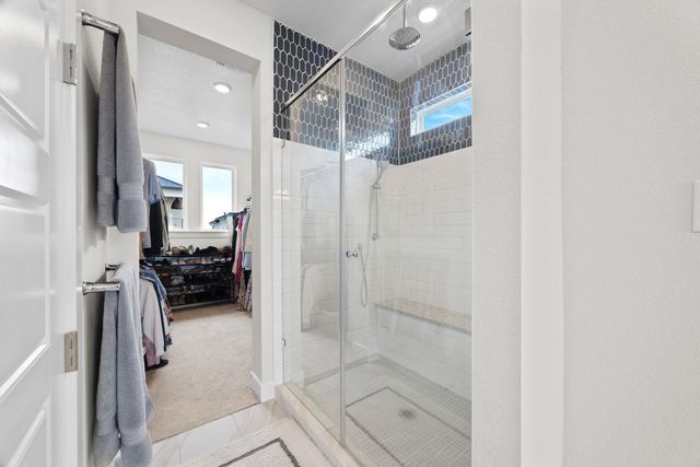 8 Doverland DR, Austin, TX 78738