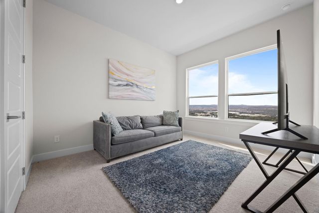 8 Doverland DR, Austin, TX 78738