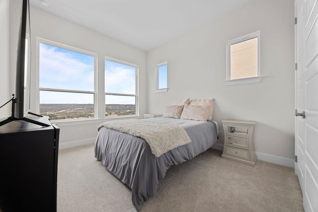 8 Doverland DR, Austin, TX 78738