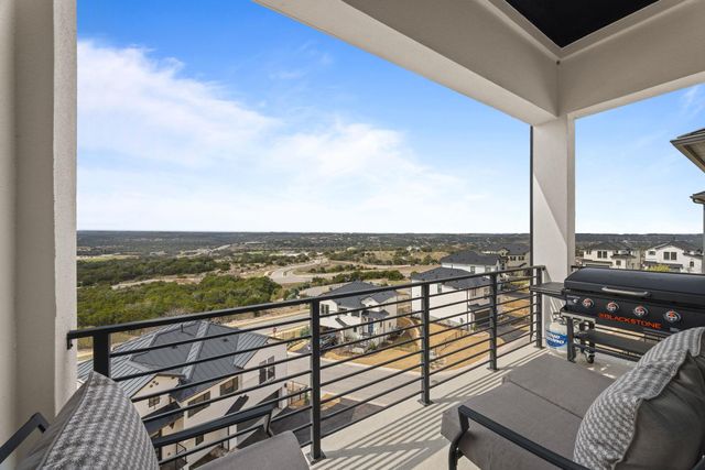 8 Doverland DR, Austin, TX 78738