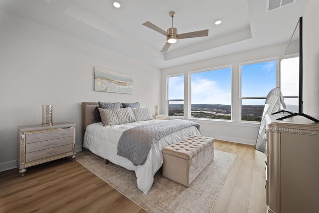 8 Doverland DR, Austin, TX 78738