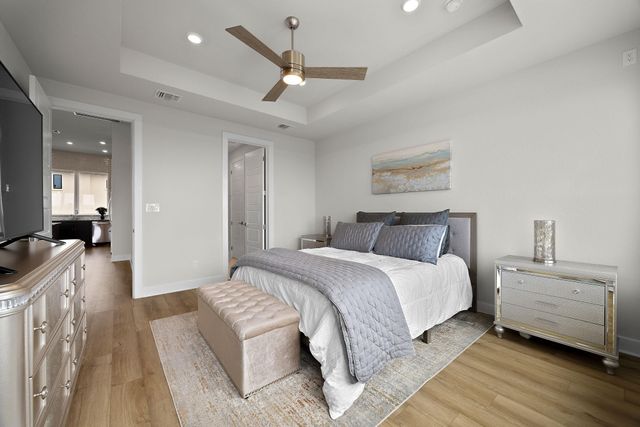 8 Doverland DR, Austin, TX 78738