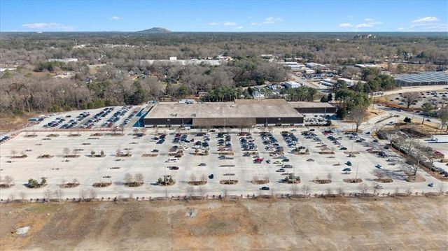 2997 Longmeadow Drive, Scottdale, GA 30079