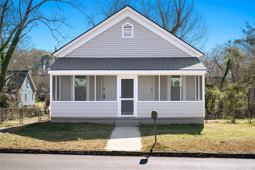 2997 Longmeadow Drive, Scottdale, GA 30079