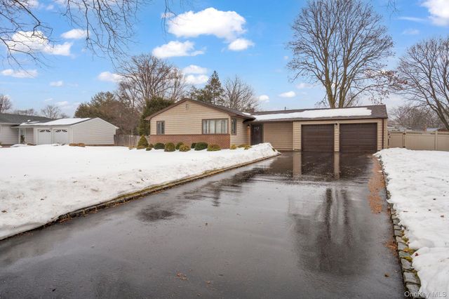 15 Thadford Street, East Northport, NY 11731