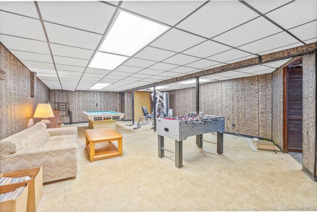 15 Thadford Street, East Northport, NY 11731