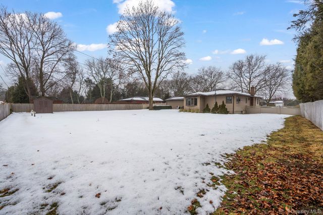 15 Thadford Street, East Northport, NY 11731