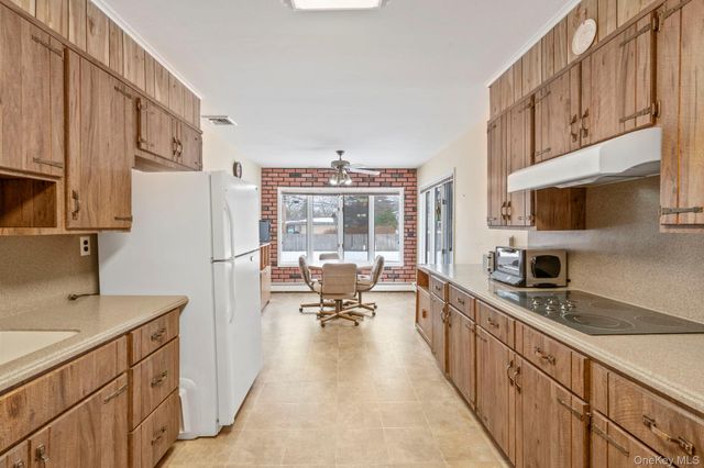 15 Thadford Street, East Northport, NY 11731