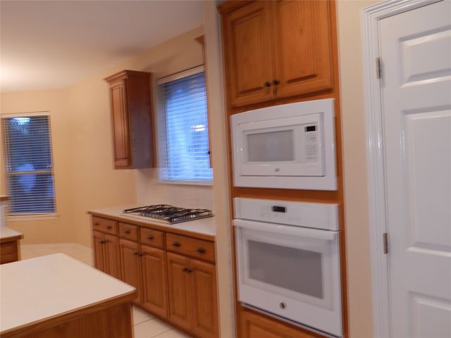 2514 Vista Creek Court, Garland, TX 75044