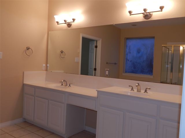 2514 Vista Creek Court, Garland, TX 75044