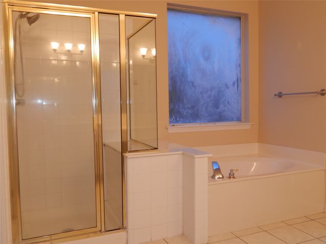 2514 Vista Creek Court, Garland, TX 75044