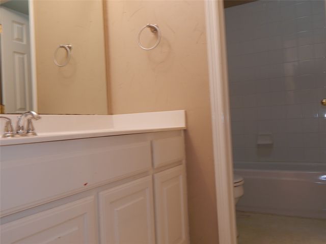 2514 Vista Creek Court, Garland, TX 75044