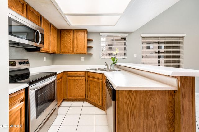 1432 W EMERALD Avenue 712, Mesa, AZ 85202