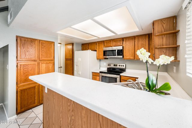 1432 W EMERALD Avenue 712, Mesa, AZ 85202