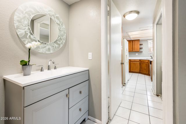 1432 W EMERALD Avenue 712, Mesa, AZ 85202