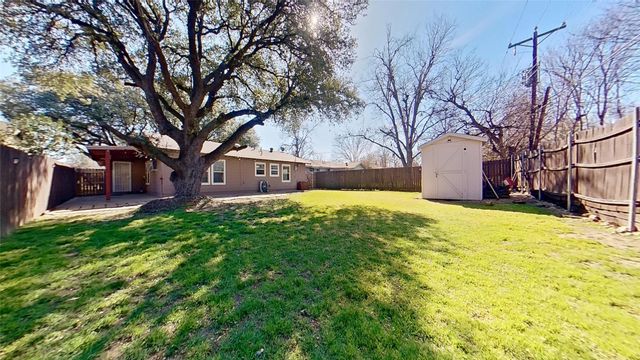 4604 Rector Avenue, Fort Worth, TX 76133