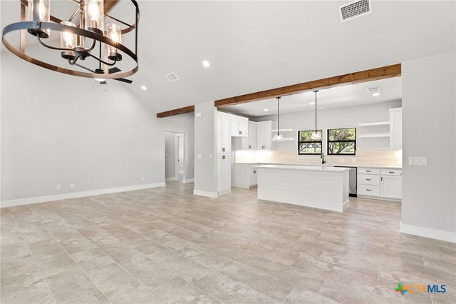 1615 Rocky Ridge Loop, Canyon Lake, TX 78133