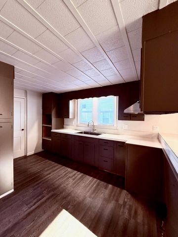 412 Woodbine Street, La Porte, IN 46350