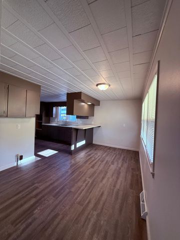 412 Woodbine Street, La Porte, IN 46350