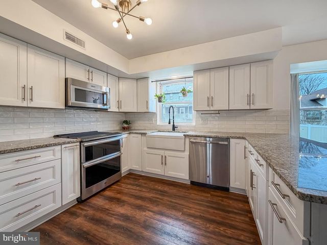 738 BRIDGEVIEW RD, Feasterville Trevose, PA 19053