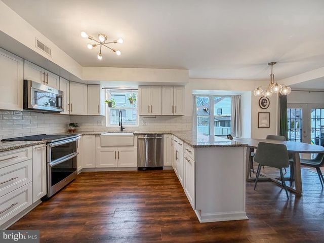 738 BRIDGEVIEW RD, Feasterville Trevose, PA 19053