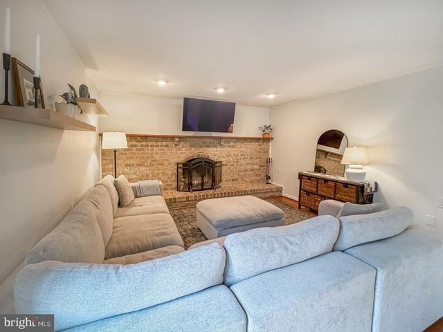 738 BRIDGEVIEW RD, Feasterville Trevose, PA 19053