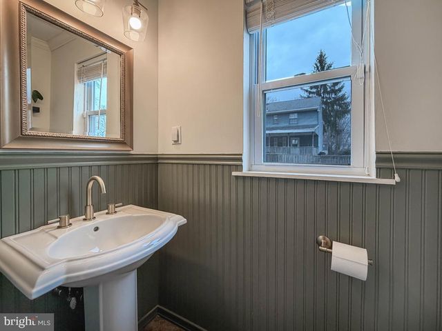 738 BRIDGEVIEW RD, Feasterville Trevose, PA 19053