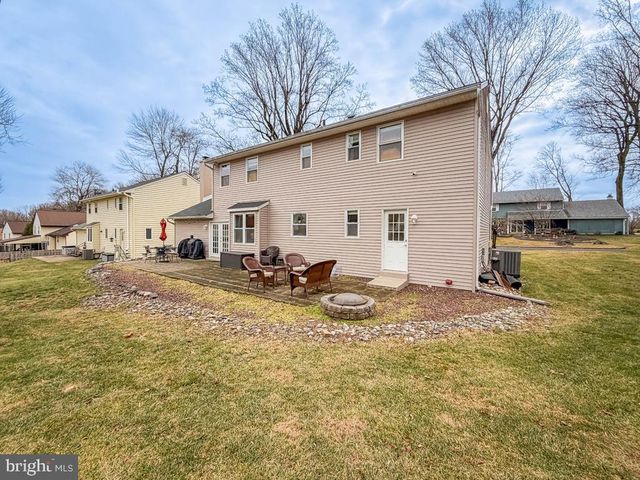 738 BRIDGEVIEW RD, Feasterville Trevose, PA 19053