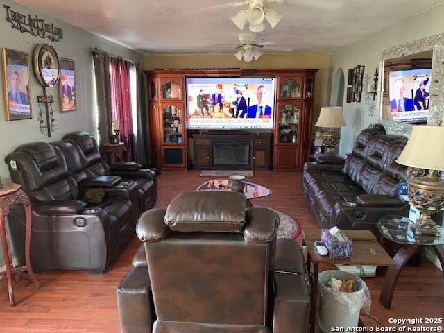 480 Cr 6721, Natalia, TX 78059