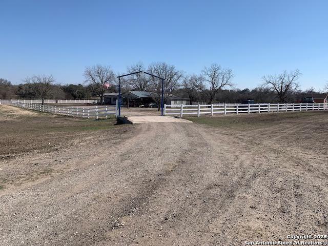 480 Cr 6721, Natalia, TX 78059