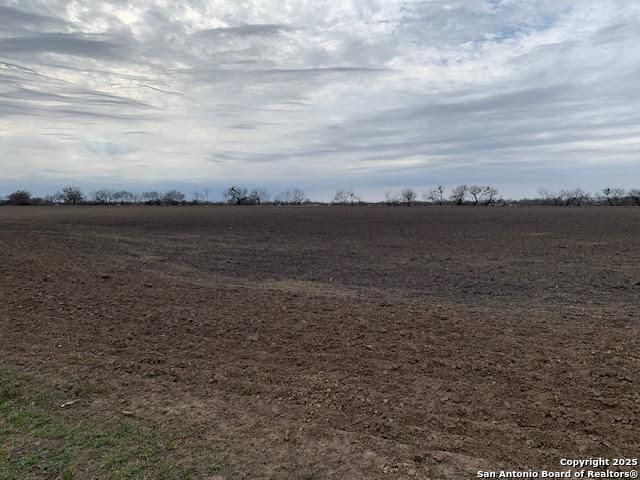 480 Cr 6721, Natalia, TX 78059