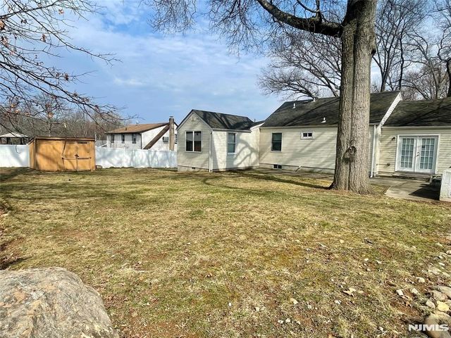 140 Carver Avenue, Westwood, NJ 07675