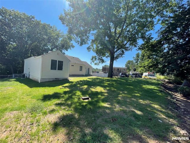 140 Carver Avenue, Westwood, NJ 07675