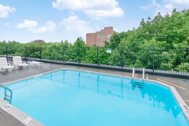 125 Pleasant St 304, Brookline, MA 02446